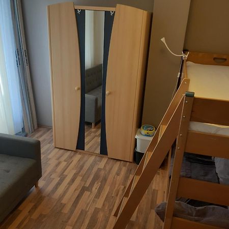 Prague Apartment In Most Near Golf Club, Aqua-Hipo-Autodrom In Most Eksteriør bilde