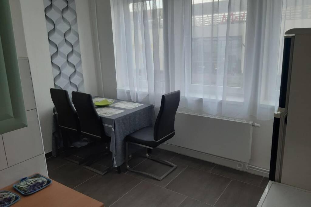 Prague Apartment In Most Near Golf Club, Aqua-Hipo-Autodrom In Most Eksteriør bilde